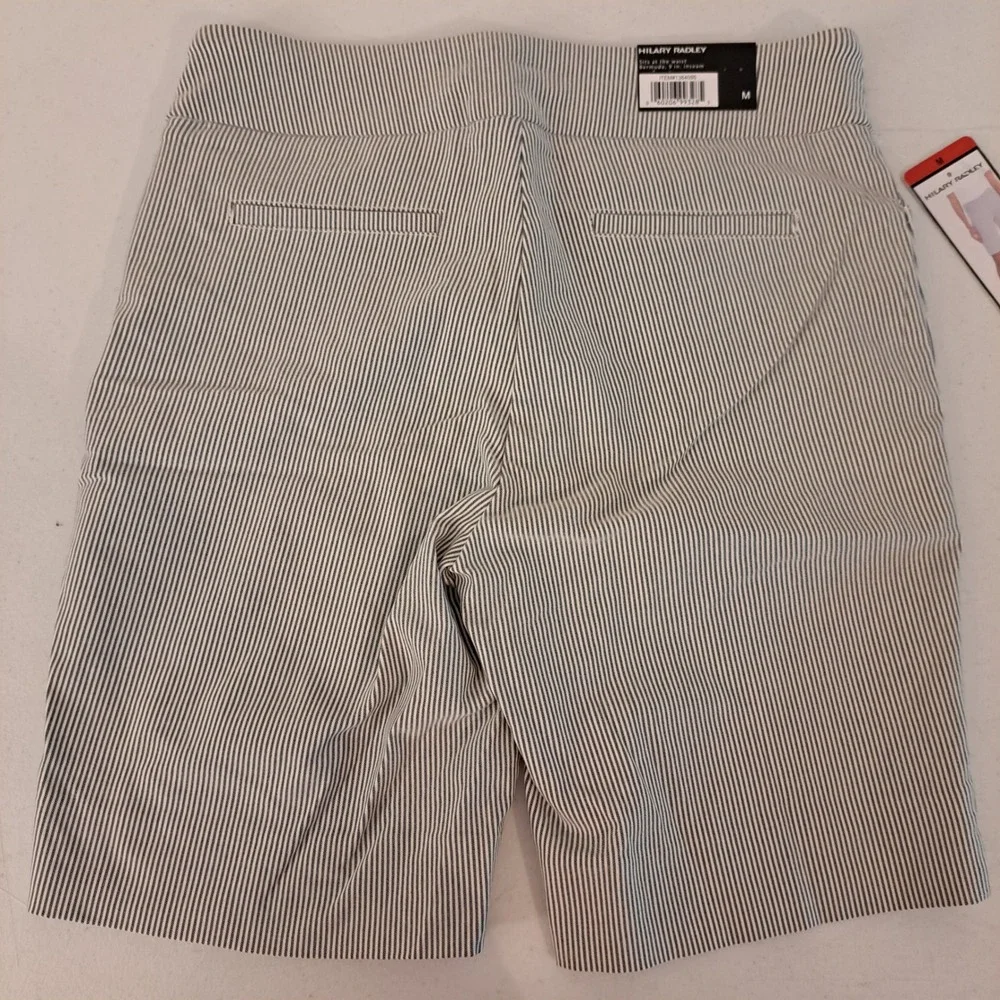 Hilary Radley Womens Shorts M Black NWT Pinstripe Bermuda 1723-140